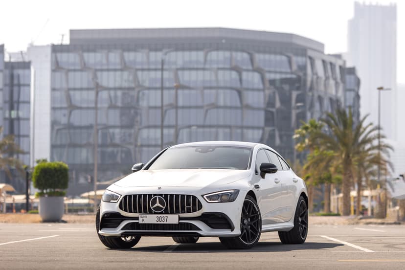 Mercedes AMG GT43 2023 huren Dubai - Weergave 14