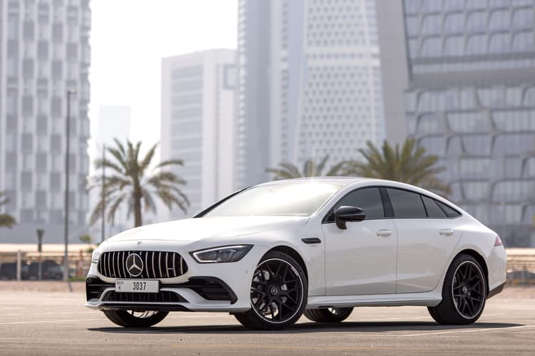 Mercedes AMG GT43 2023 huren Dubai - Weergave 3