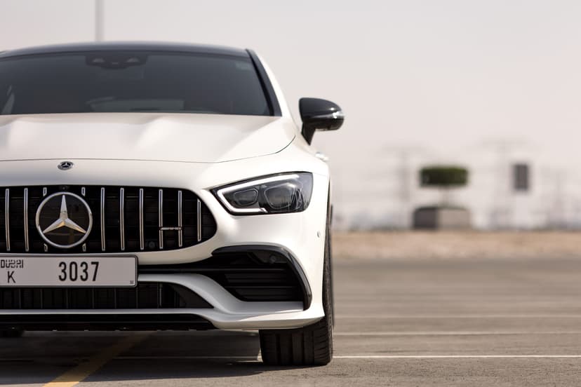 Mercedes AMG GT43 2023 huren Dubai - Weergave 7