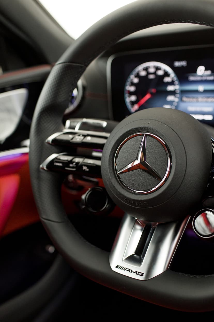 Mercedes AMG GT43 2023 huren Dubai - Weergave 6