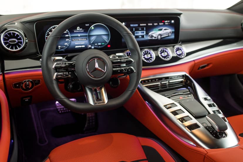 Mercedes AMG GT43 2023 huren Dubai - Weergave 21