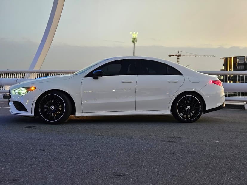Alquiler Mercedes Benz CLA 250 2021 Dubai - Vista 3