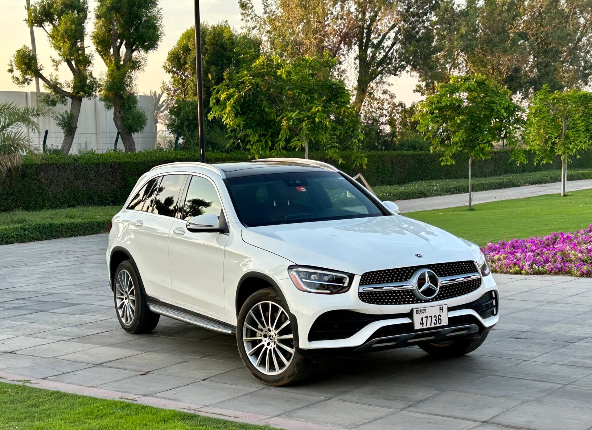 Location Mercedes Benz GLC 400 2022 Dubaï - Vue principale