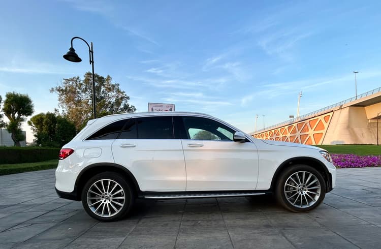 Location Mercedes Benz GLC 400 2022 Dubaï - Vue 2