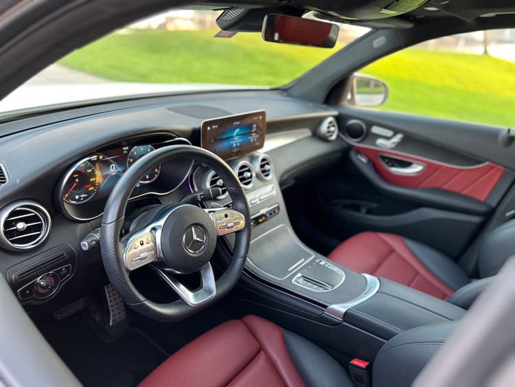 Location Mercedes Benz GLC 400 2022 Dubaï - Vue 5