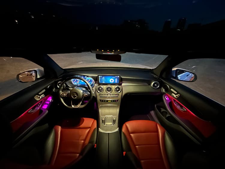 Location Mercedes Benz GLC 400 2022 Dubaï - Vue 4
