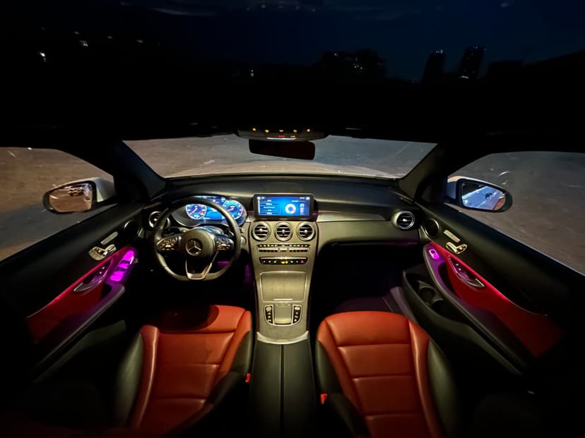 Location Mercedes Benz GLC 400 2022 Dubaï - Vue 4