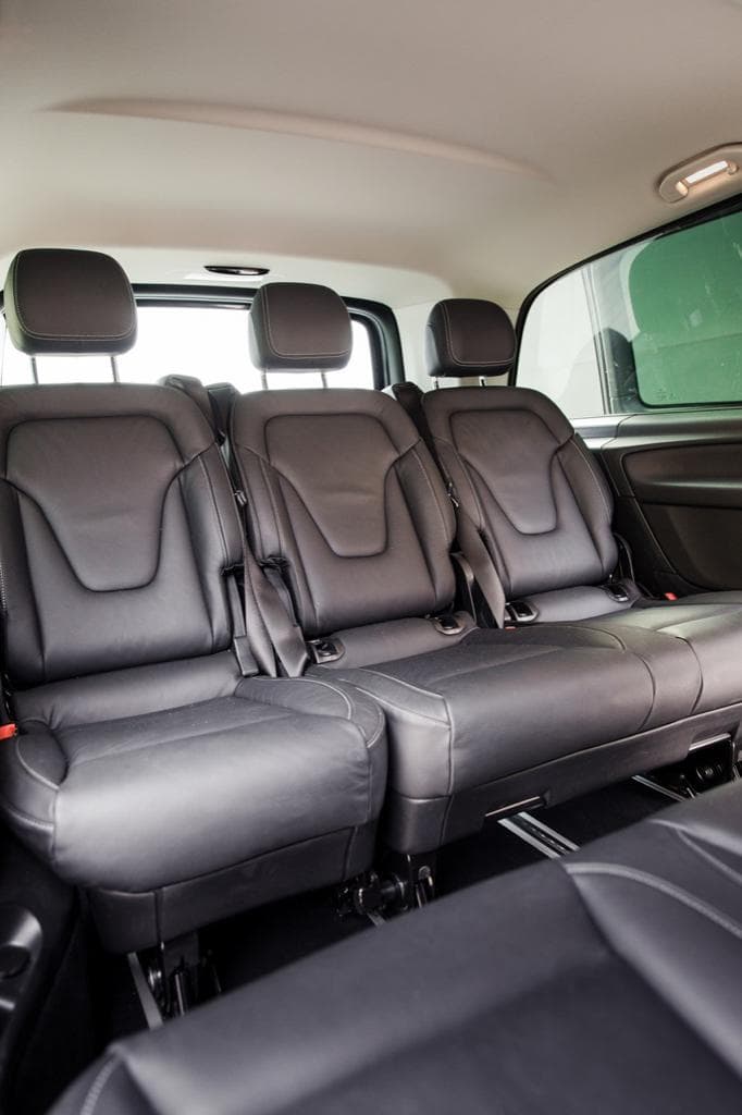 Mercedes Benz Viano 2021 huren Dubai - Weergave 7