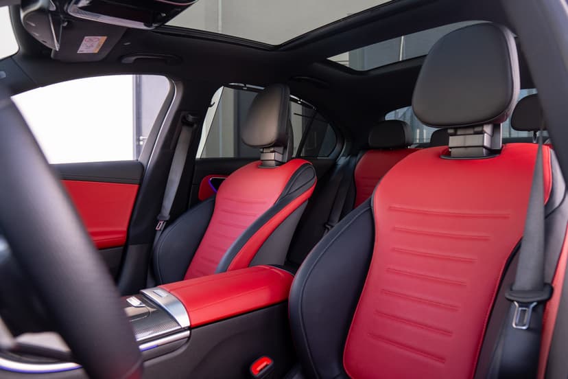 Mercedes C200 2023 mieten in Dubai - Ansicht 5