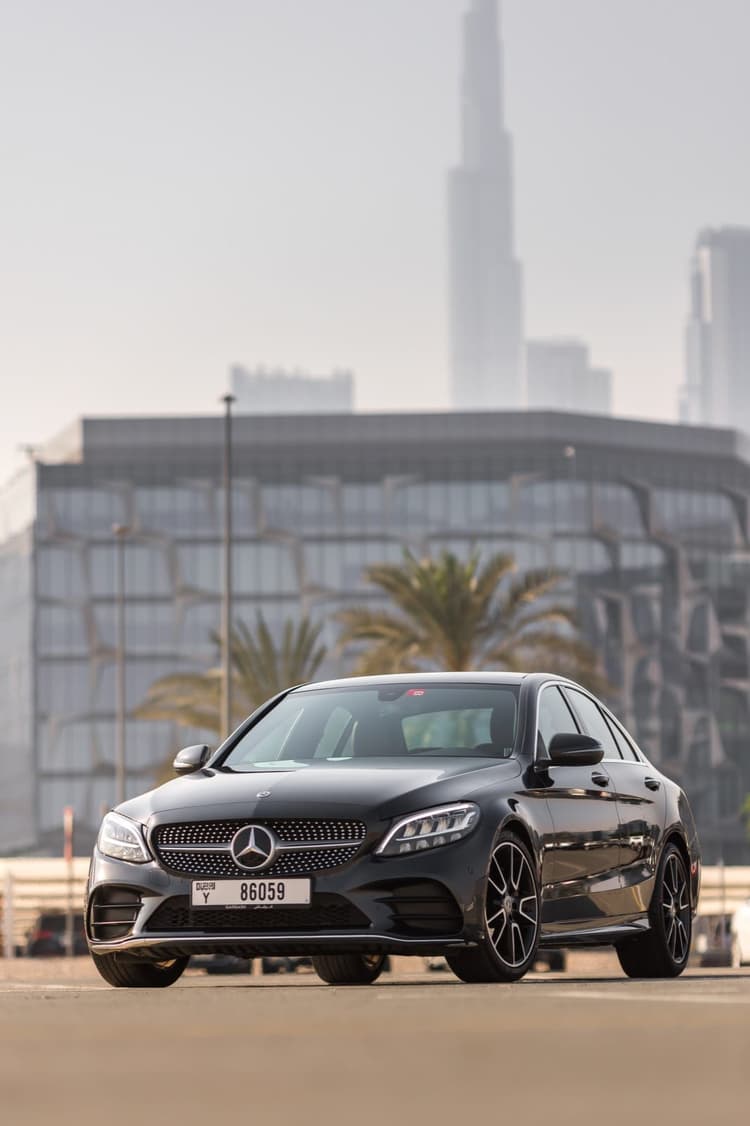 Mercedes C200 coupe 2022 huren Dubai - Weergave 5