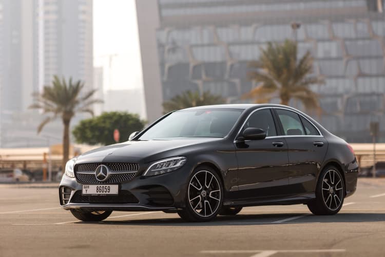 Mercedes C200 coupe 2022 huren Dubai - Weergave 2