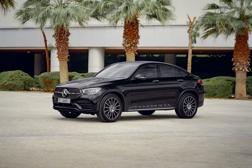 Mercedes GLC 200 Coupe 2023 mieten in Dubai - Ansicht 3