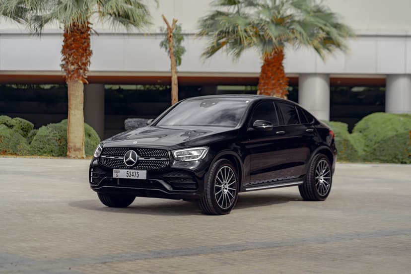 Mercedes GLC 200 Coupe 2023 mieten in Dubai - Hauptansicht