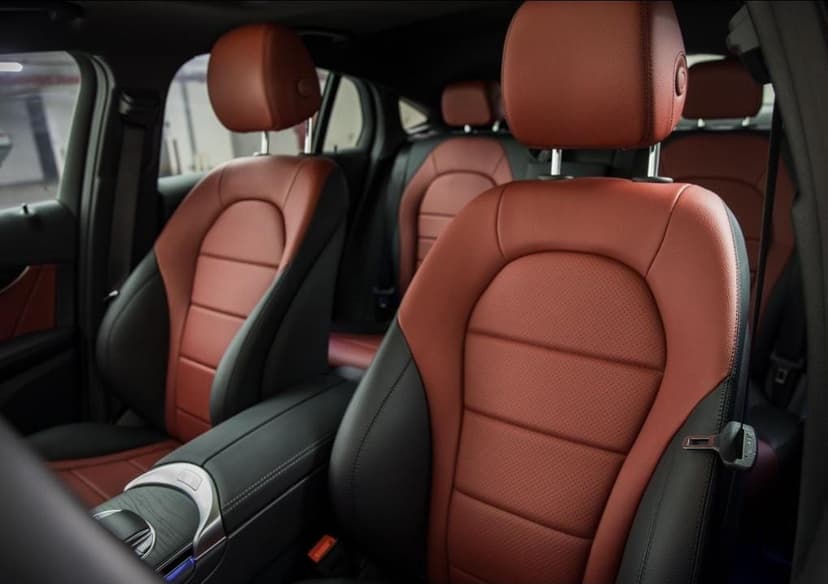 Location Mercedes GLC200 2022 Dubaï - Vue 2