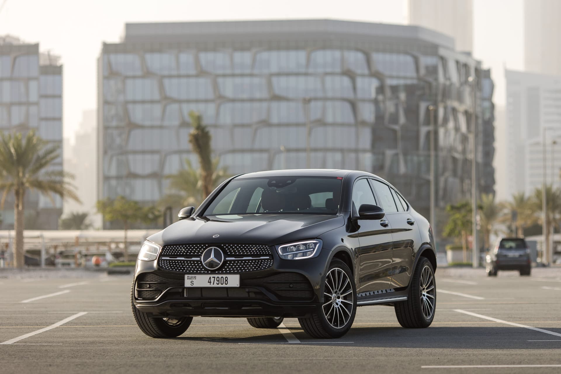 Location Mercedes GLC200 2023 Dubaï - Vue principale