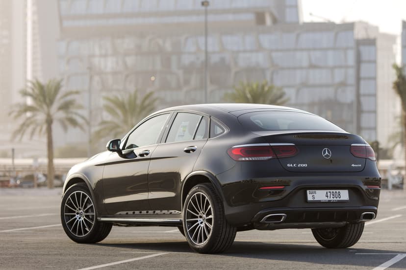 Location Mercedes GLC200 2023 Dubaï - Vue 12