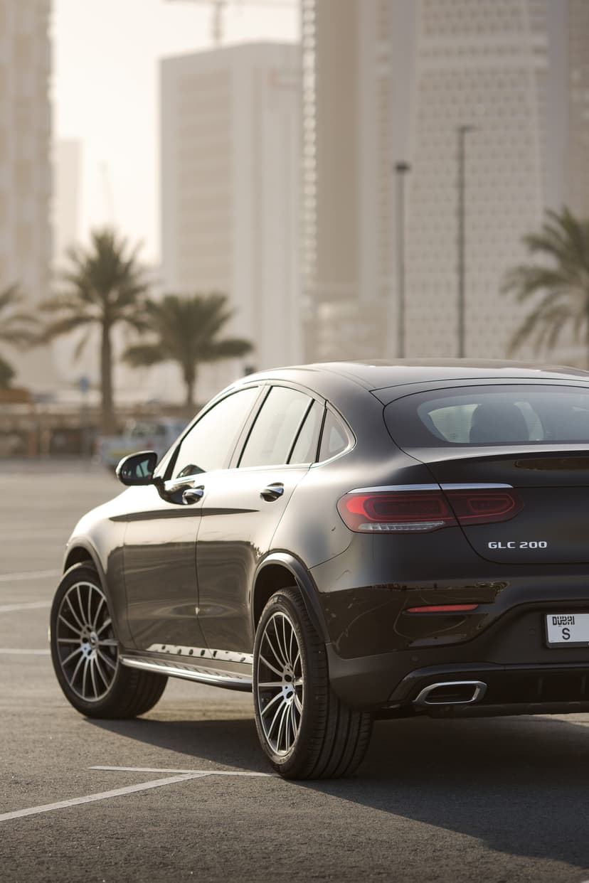 Location Mercedes GLC200 2023 Dubaï - Vue 15