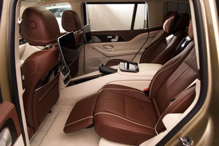 Location Mercedes GLS600 Maybach 2023 Dubai - Vue 4
