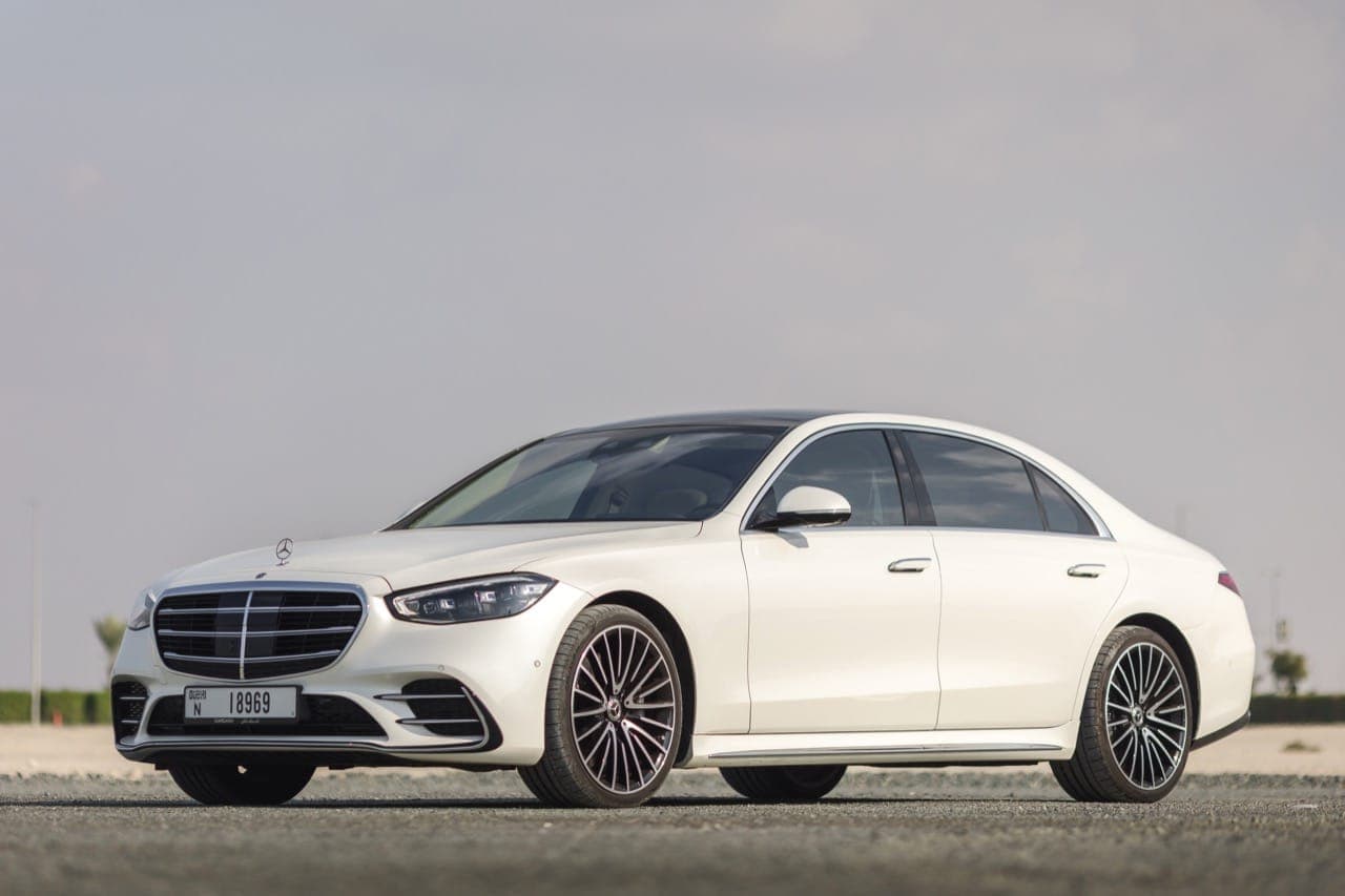 تأجير Mercedes S500 2023 في دبي - الصورة الرئيسية