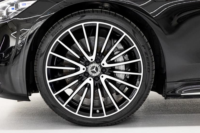 Mercedes-Benz S-500 2023 mieten in Dubai - Ansicht 7