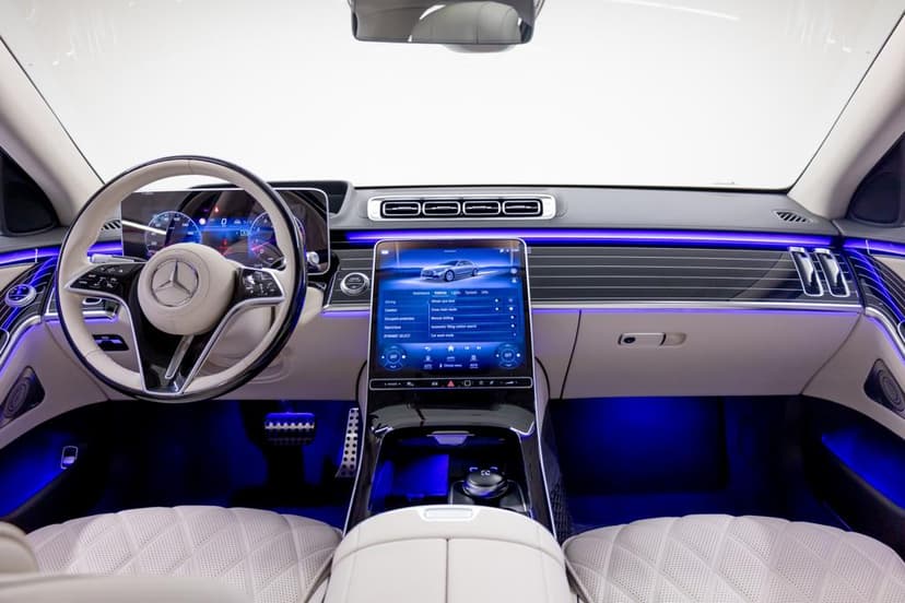 Mercedes-Benz S-500 2023 mieten in Dubai - Ansicht 11