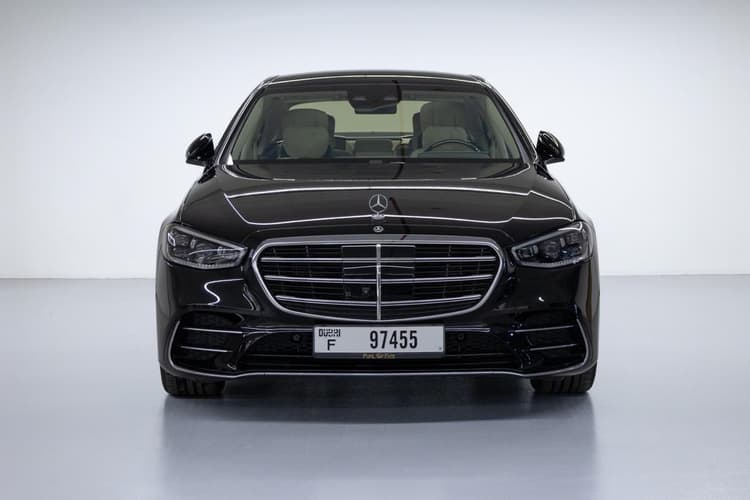 Mercedes-Benz S-500 2023 mieten in Dubai - Ansicht 2