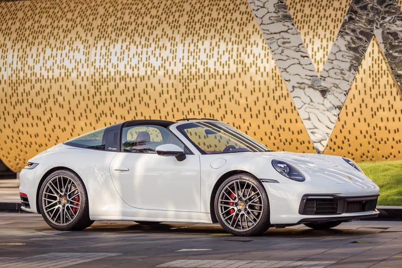 Porsche 911 Targa 4s 2022 huren Dubai - Hoofdweergave