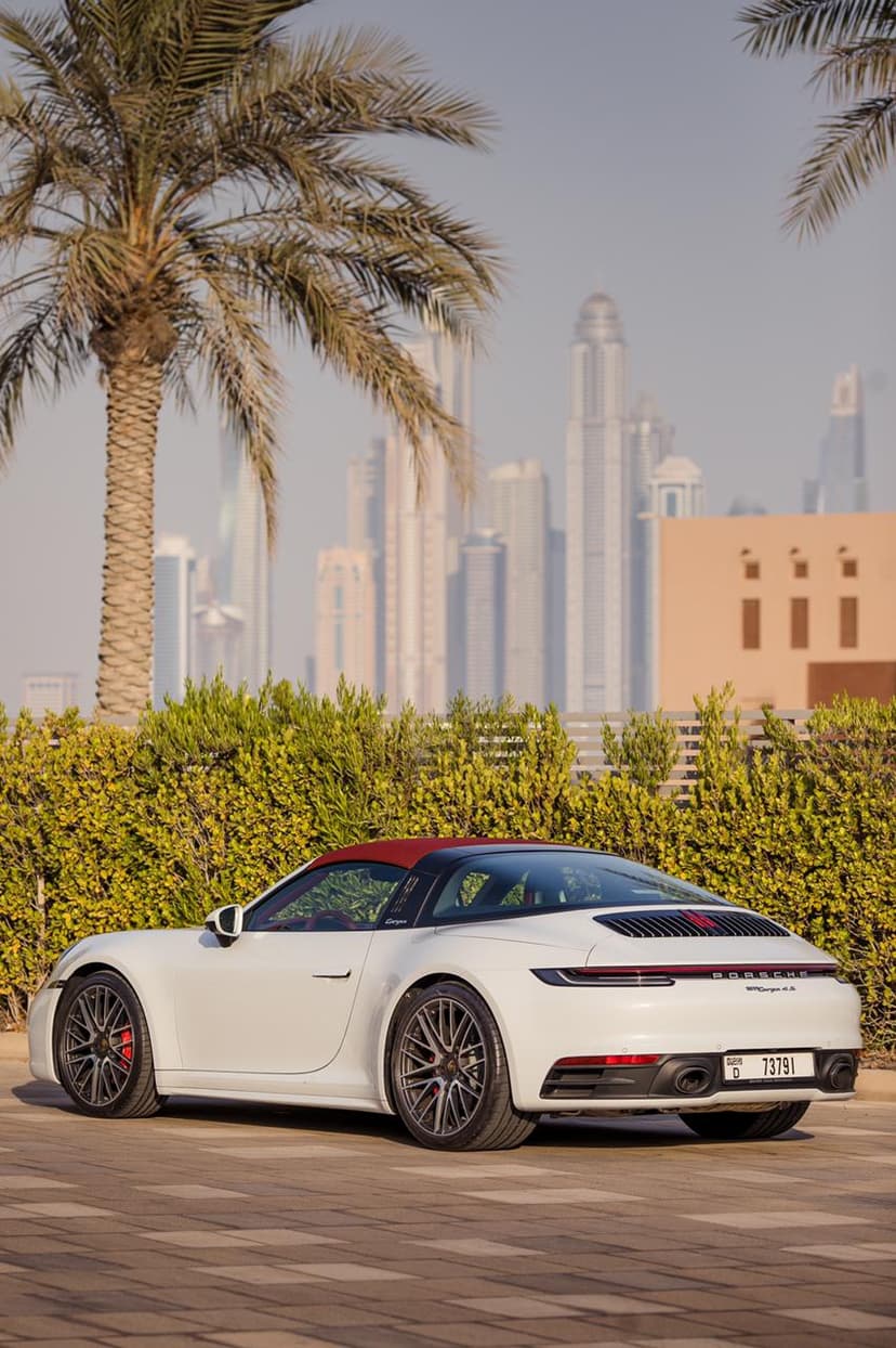 Porsche 911 Targa 4s 2022 huren Dubai - Weergave 8