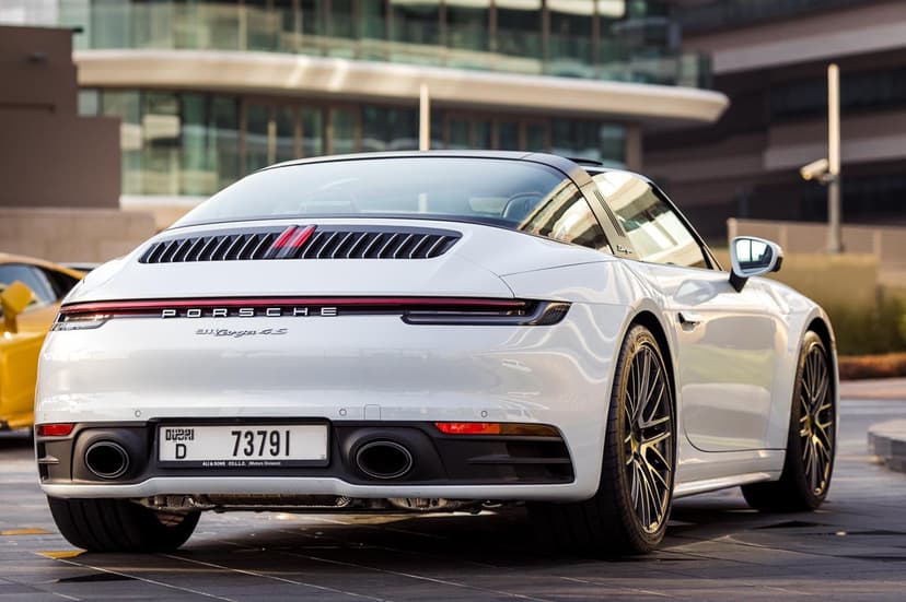 Porsche 911 Targa 4s 2022 huren Dubai - Weergave 2