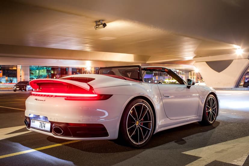 Porsche Carrera 911 2021 huren Dubai - Weergave 2