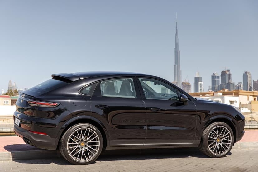 Porsche Cayenne coupe 2021 mieten in Dubai - Ansicht 11
