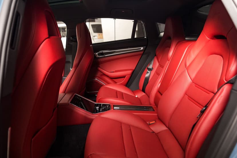 Porsche Panamera 2023 huren Dubai - Weergave 3