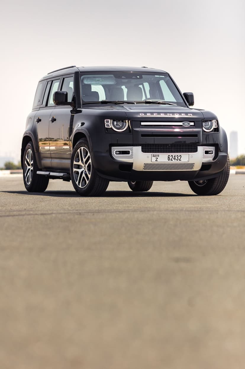 Range Rover Defender 2023 huren Dubai - Weergave 12