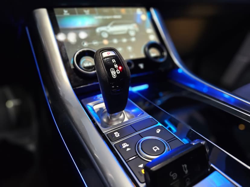 Range Rover Sport 2021 mieten in Dubai - Ansicht 12