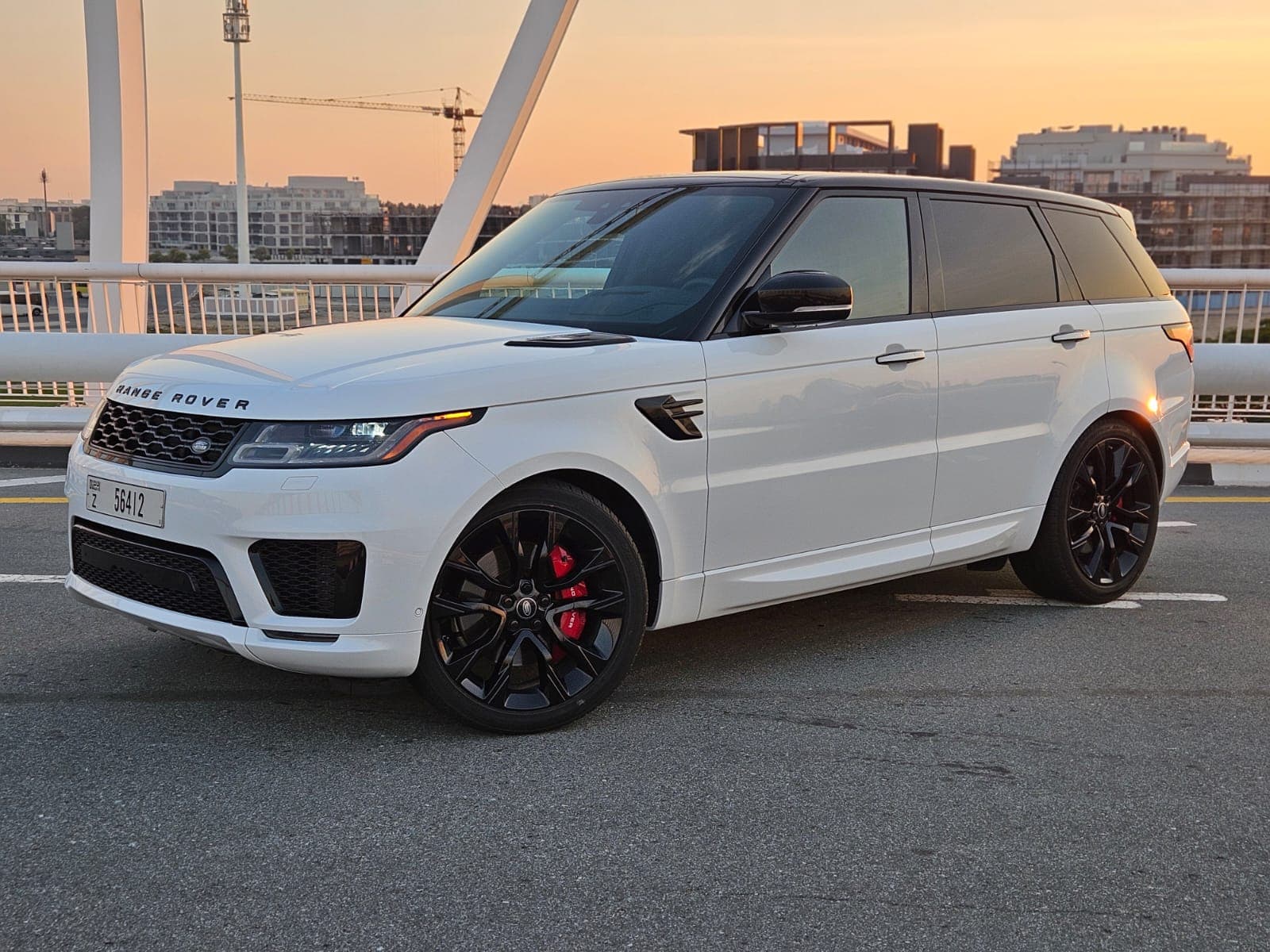 Range Rover Sport 2021 mieten in Dubai - Hauptansicht