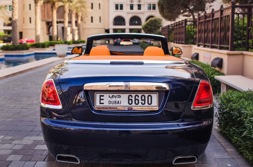 Rolls Royce Dawn 2018 mieten in Dubai - Ansicht 4