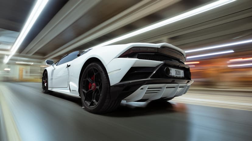 Lamborghini Huracan 2022 Rental Dubai - View 3