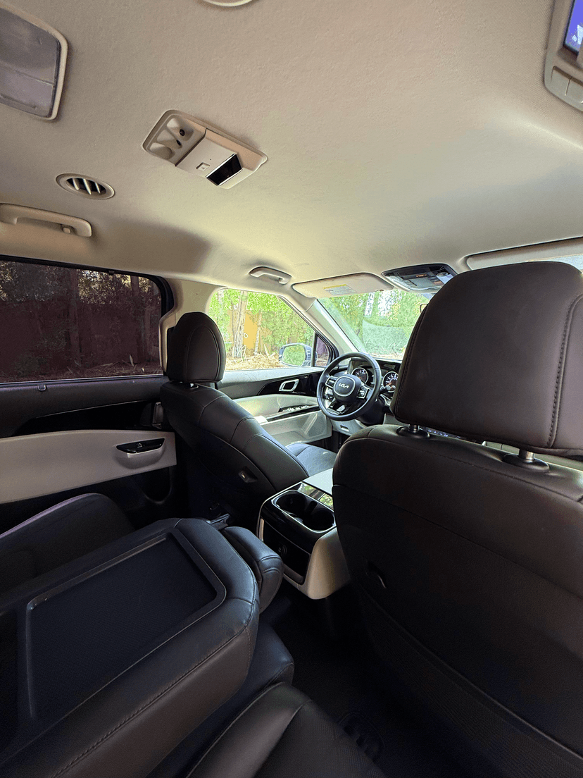 تأجير KIA Carnival 2024 في دبي - صورة 11