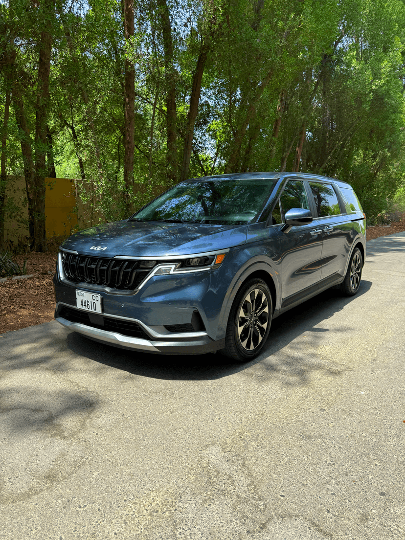 تأجير KIA Carnival 2024 في دبي - الصورة الرئيسية