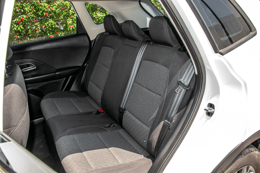 Alquiler MG ZS 2026 Dubái - Vista 21