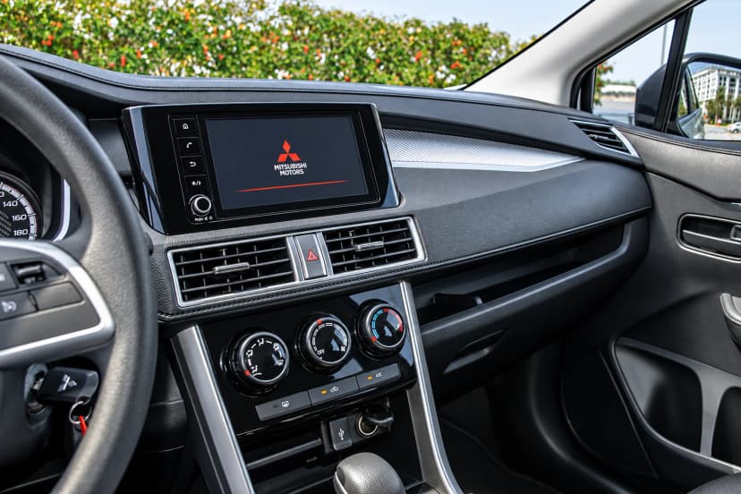 Mitsubishi Xpander 2026 mieten in Dubai - Ansicht 7