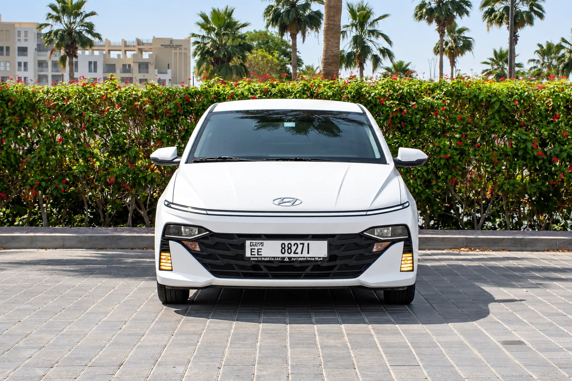 تأجير Hyundai Accent 2026 في دبي - المنظر الأمامي