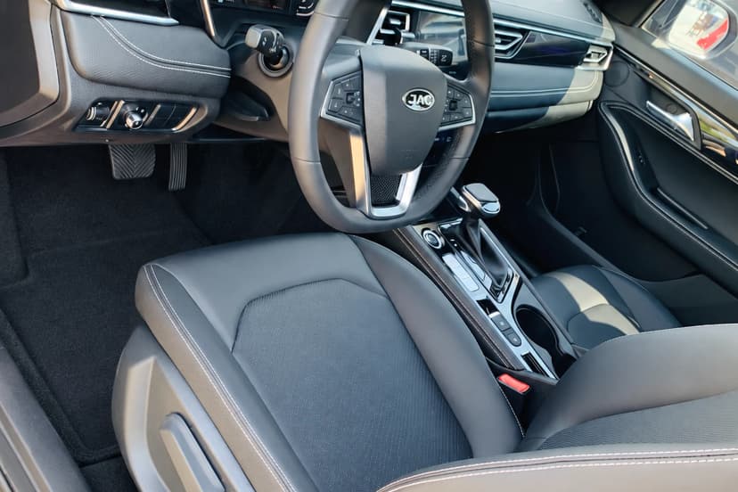 JAC J7 2026 Rental Dubai - View 8