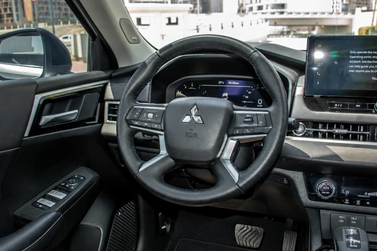 تأجير Mitsubishi Outlander 2026 في دبي - صورة 5