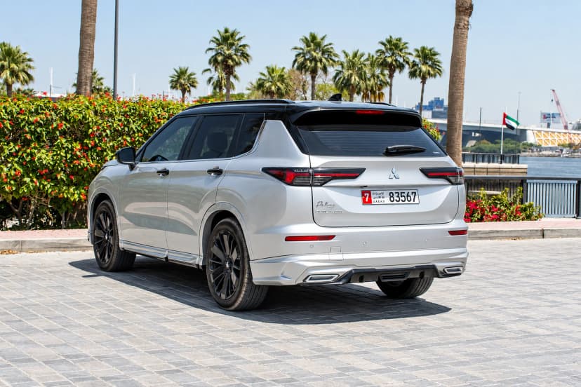 تأجير Mitsubishi Outlander 2026 في دبي - صورة 16