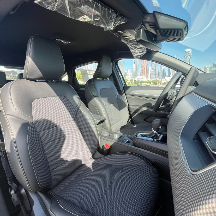 Renault Arkana 2025 mieten in Dubai - Ansicht 6