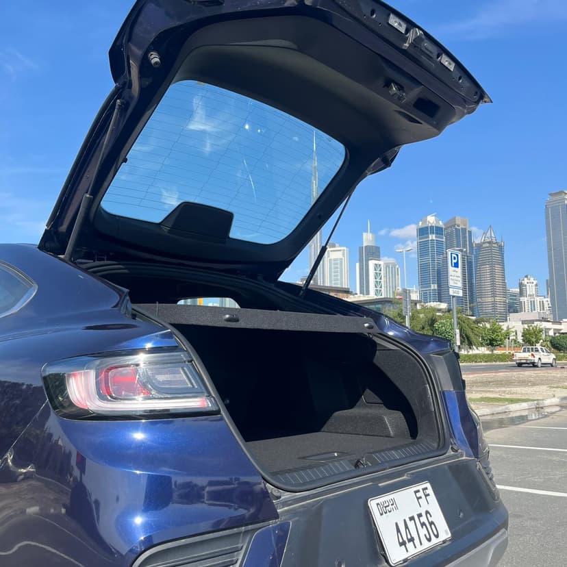 Renault Arkana 2025 mieten in Dubai - Ansicht 18