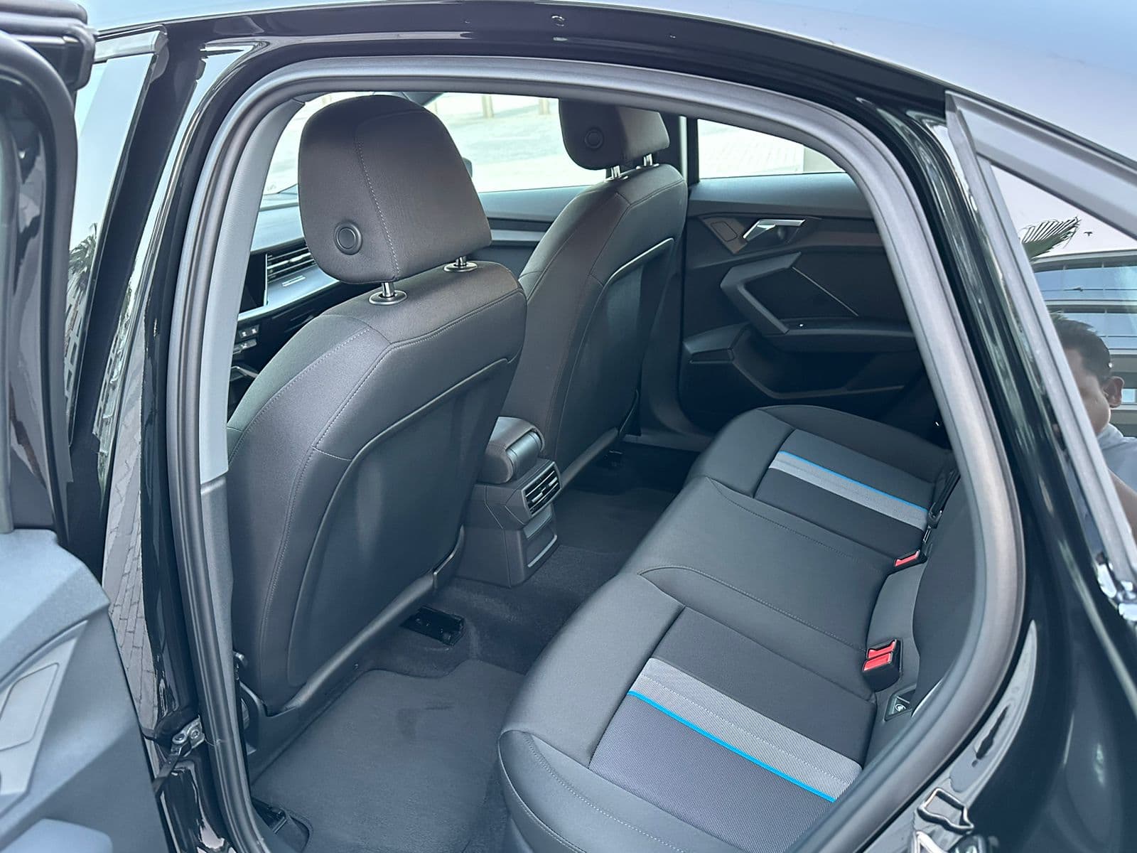 تأجير Audi A3 2024 في دبي - صورة تفصيلية