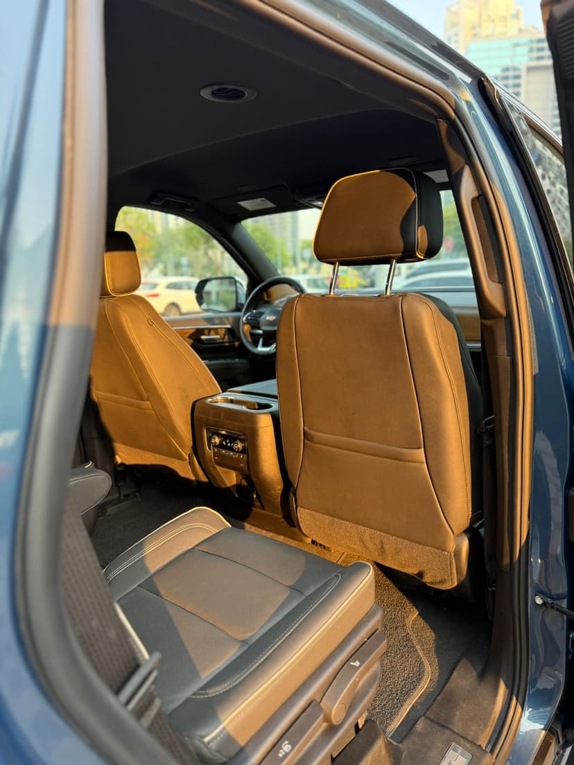 تأجير Chevrolet Tahoe 2025 في دبي - صورة 9