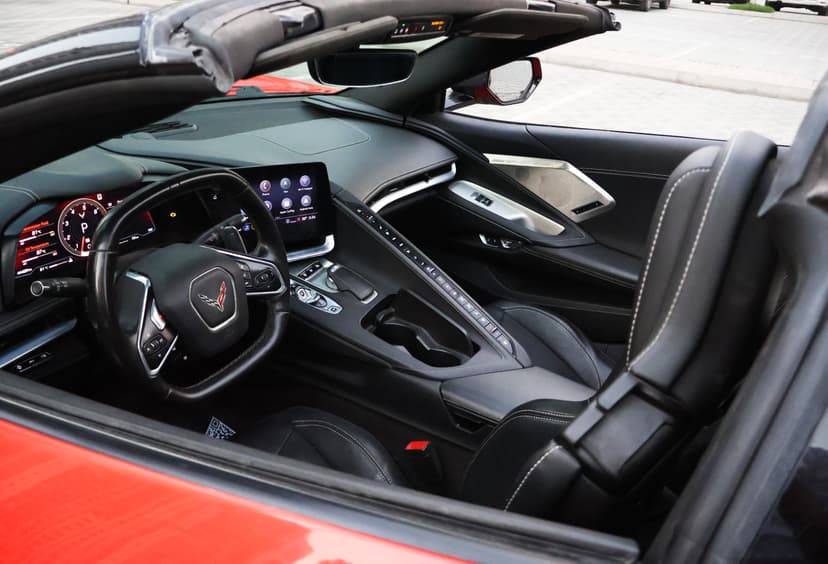 Chevrolet Corvette Stingray 2023 mieten in Dubai - Ansicht 10